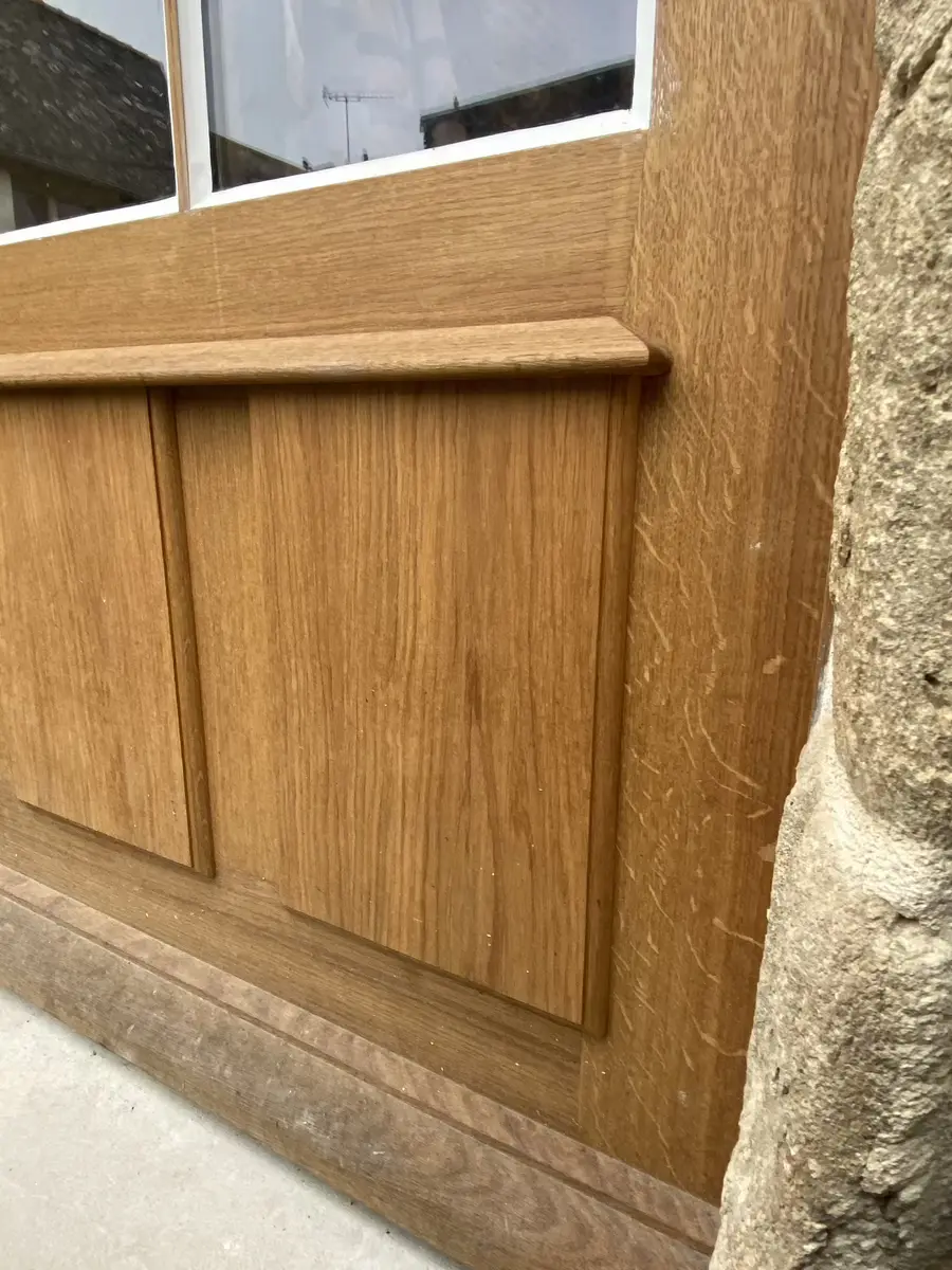 detail-panneau-porte-entree-bois-vitree-sur-mesure-atelier-drouin-gandon