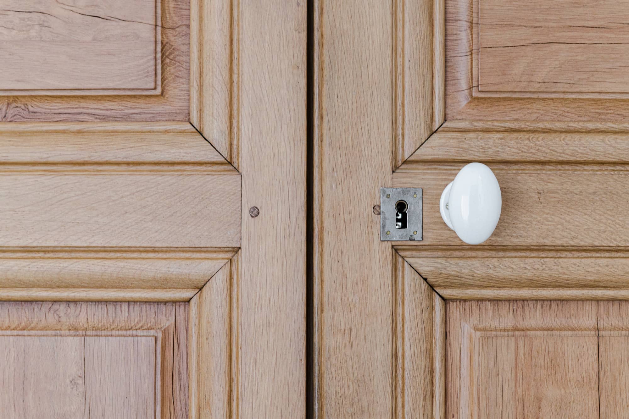 detail-porte-interieure-bois-rennes-atelier-drouin-gandon